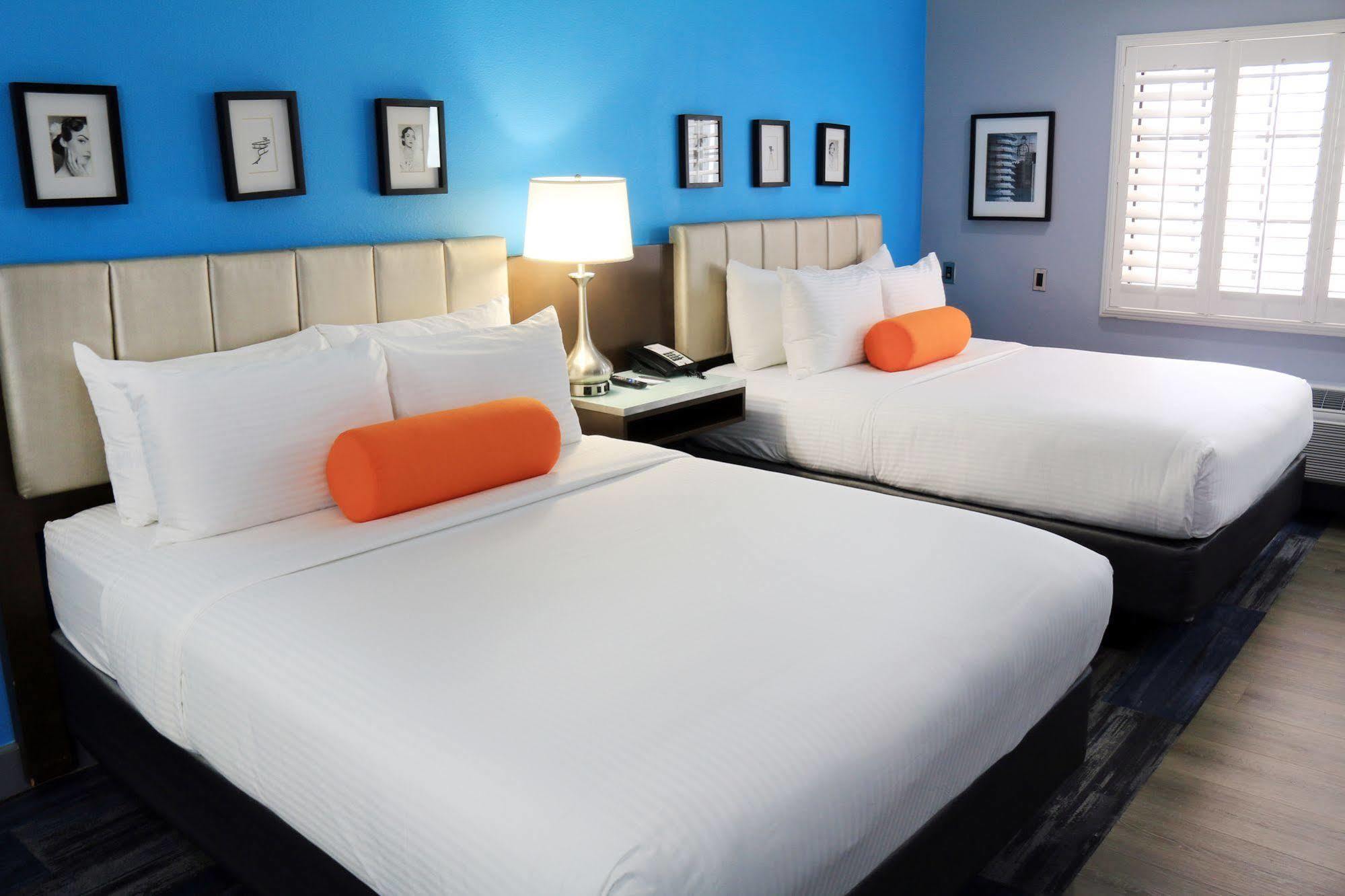 Blvd & - Walking Distance To Hollywood Walk Of Fame (adults Only) 4*